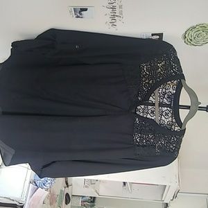 Black 3/4 sleeve top